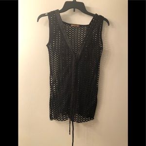 Essendi blouse with string closure..size small!